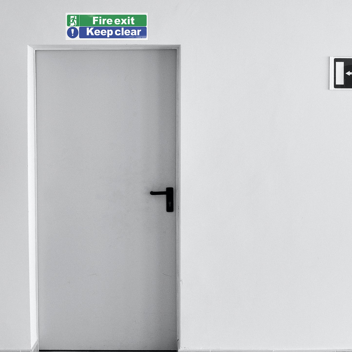 Fire Exit Keep Clear 30 x 10 cm PVC Sign
