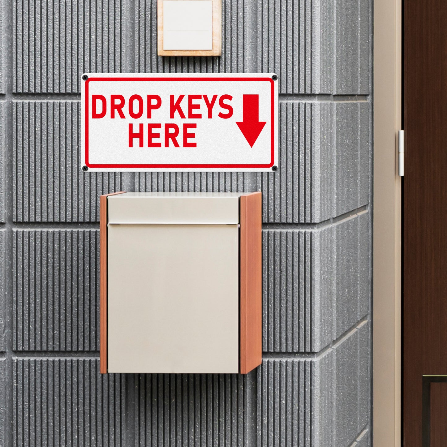 YIKIADA Schild „Drop Keys Here“, 30,5 x 15,2 cm, Aluminium, selbstklebend, wasserdicht, reflektierendes Metall, Außenschilder für Tür, Wand, Büro, Tor, 2 Stück 